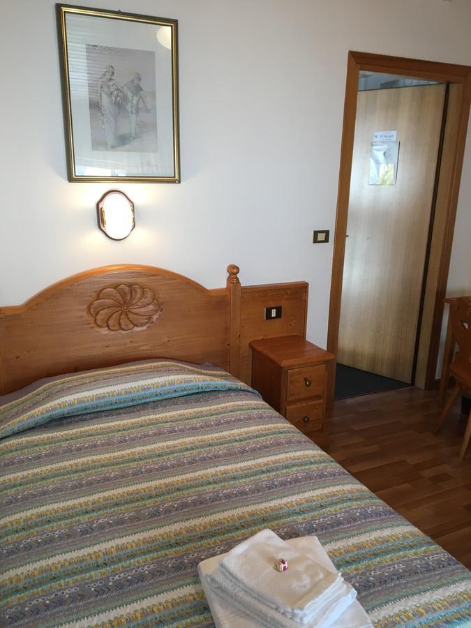 Albergo Meuble Tarandan Forni di Sopra Exteriér fotografie